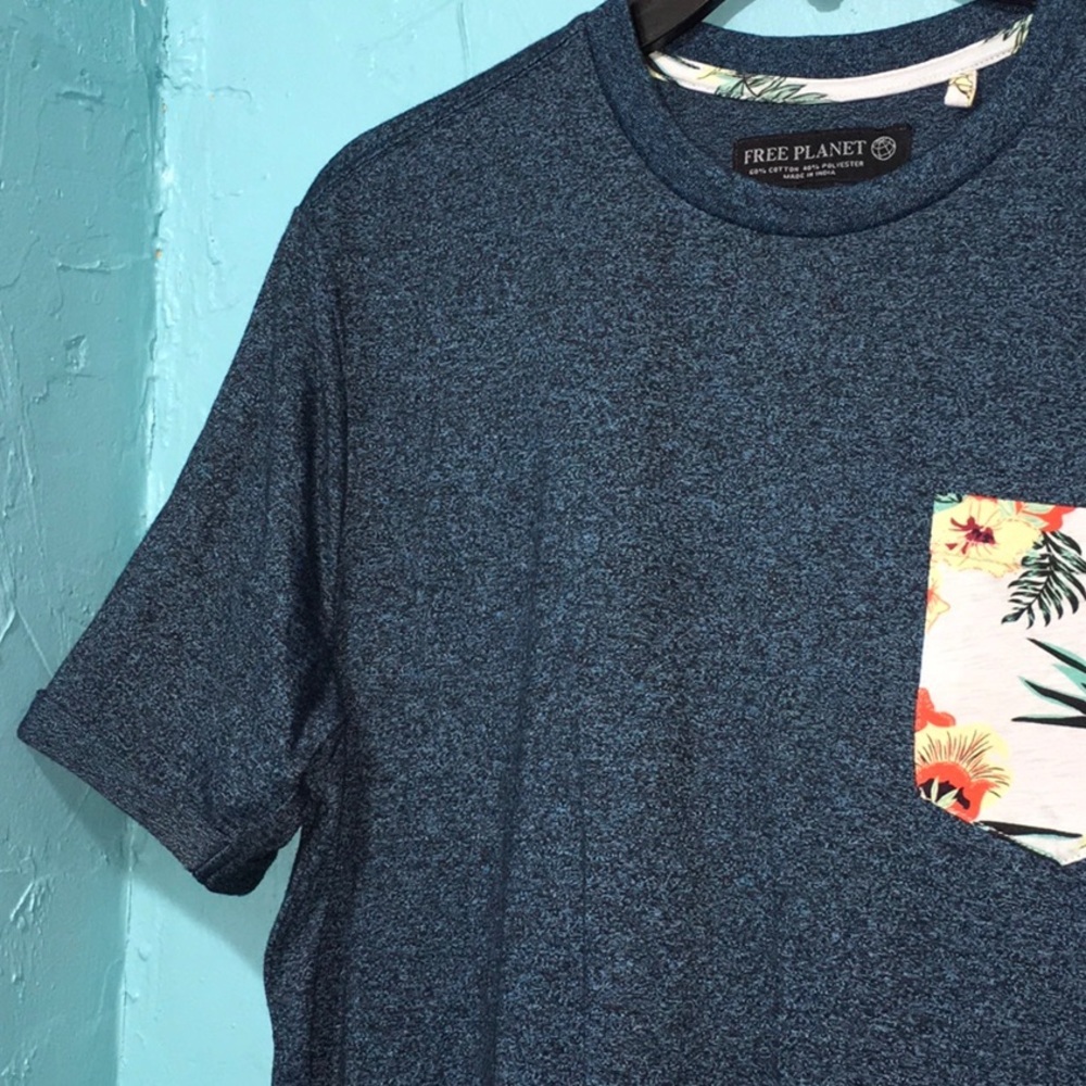 Free Planet Pocket Tee - Picture 7 of 8